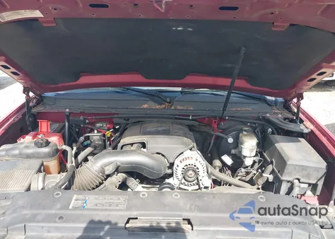 2007 Chevrolet Suburban 1500 Ltz z USA, uszkodzony, nr VIN 1GNFC16J27J213938